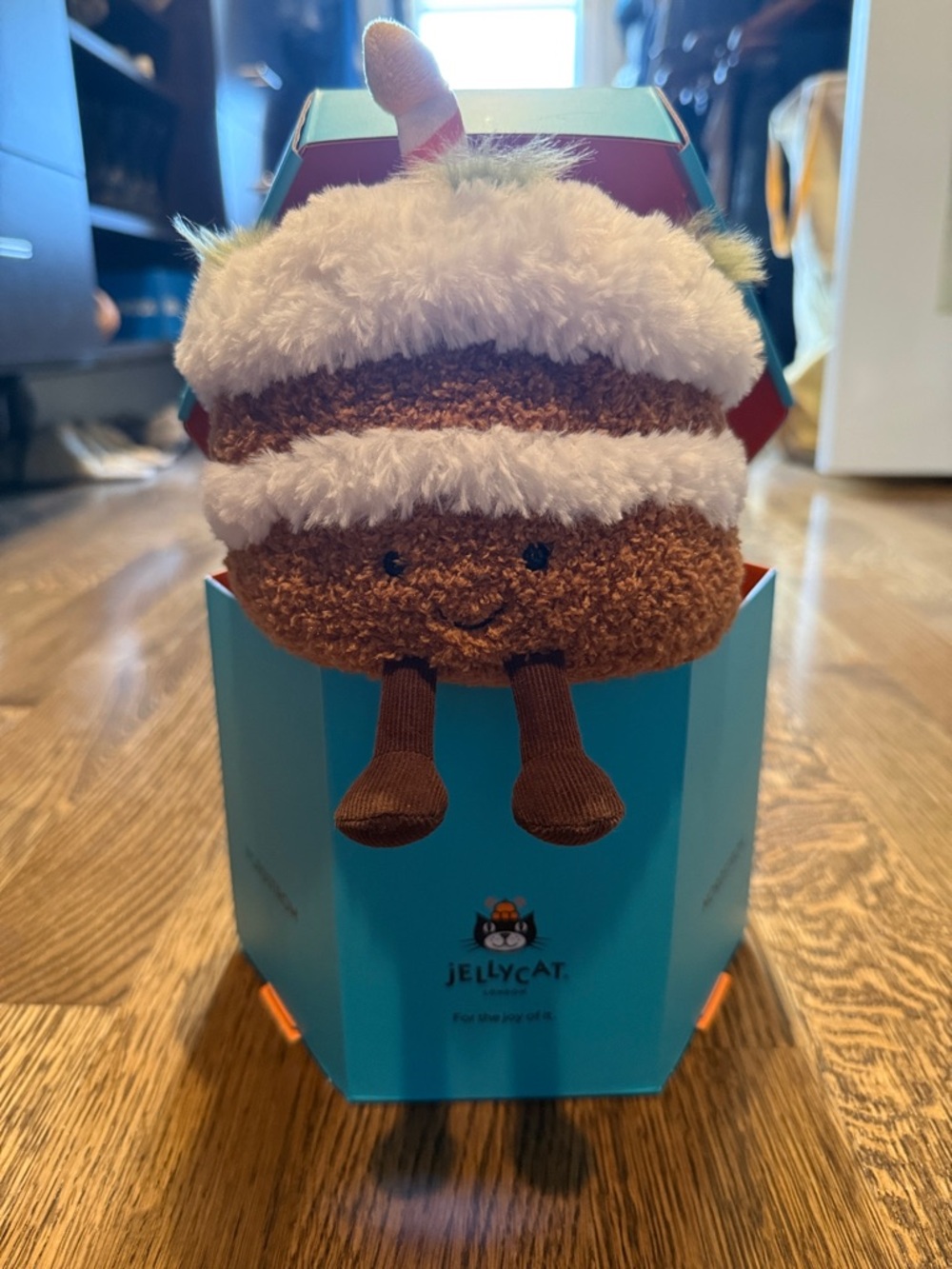 Jellycat Carrot Cake Chicago Exclusive. Brand New with Box.